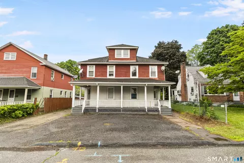 241 Oak St, Manchester, CT 06040