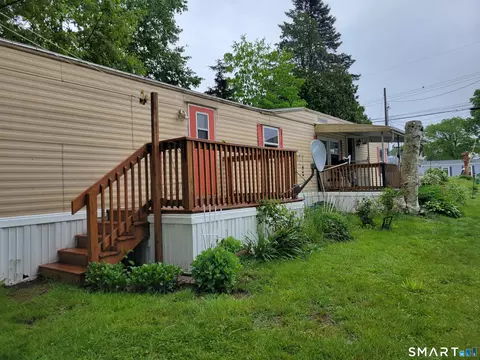79 A St, Groton, CT 06340 photo 8