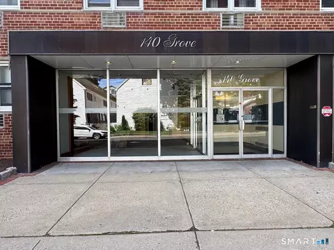 140 Grove St #5K, Stamford, CT 06902