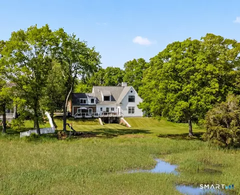 99 Garnet Park Rd, Madison, CT 06443