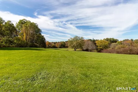 Exterior - 763 North St, Suffield, CT 06078 photo 4 of 4