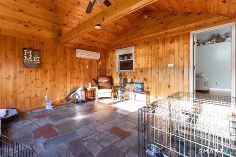 Entry Way - 763 North St, Suffield, CT 06078 photo 2 of 2
