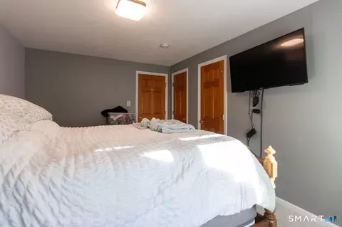 Bedroom - 763 North St, Suffield, CT 06078 photo 5 of 5