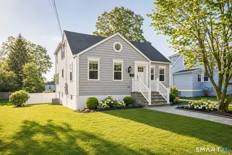 51 Country Rd, Fairfield, CT 06824