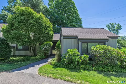912 Heritage Vlg #B, Southbury, CT 06488