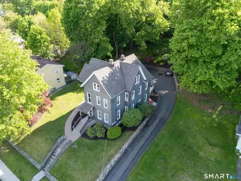 34 Grand St, Danbury, CT 06810
