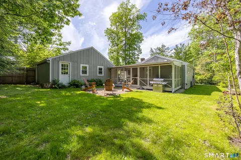 Exterior - 18 Willow Ln, Morris, CT 06763 photo 6 of 8