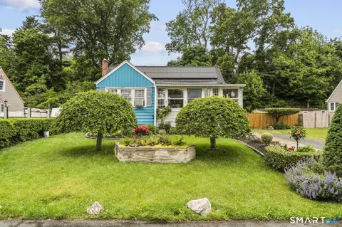 265 Jennings Ave, Bridgeport, CT 06610