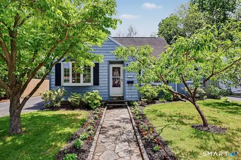 39 Austin Rd, Milford, CT 06460