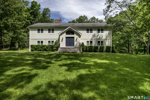 50 Ravenwood Dr, Weston, CT 06883