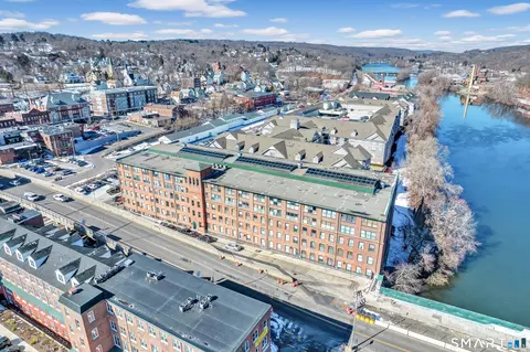 145 Canal St #205, Shelton, CT 06484