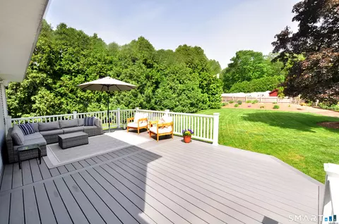 Exterior - 22 Pebblebrook, Windsor, CT 06095 photo 5 of 6