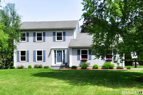 22 Pebblebrook, Windsor, CT 06095