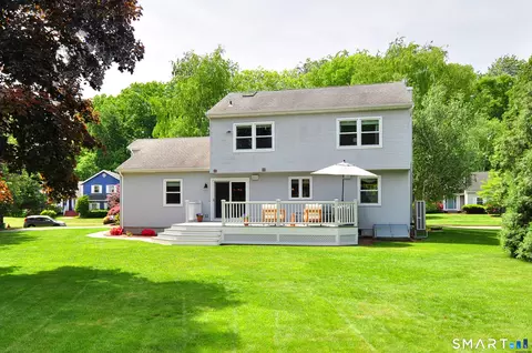 Exterior - 22 Pebblebrook, Windsor, CT 06095 photo 4 of 6