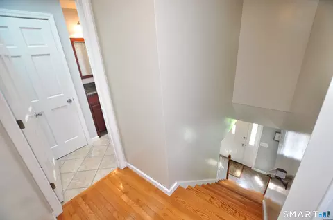 Entry Way - 22 Pebblebrook, Windsor, CT 06095 photo 8 of 9