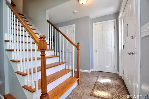 Entry Way - 22 Pebblebrook, Windsor, CT 06095 photo 4 of 9