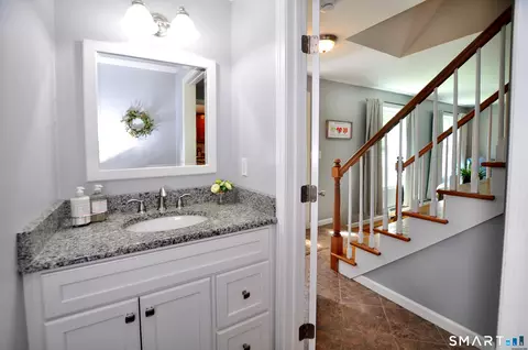 Entry Way - 22 Pebblebrook, Windsor, CT 06095 photo 1 of 9
