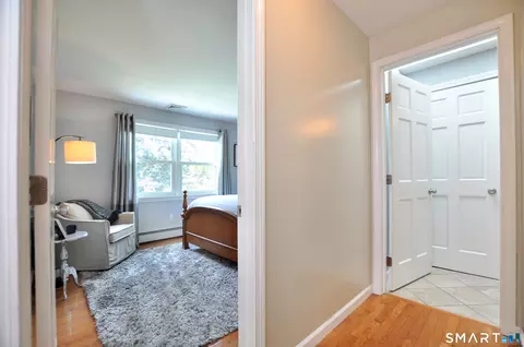 Entry Way - 22 Pebblebrook, Windsor, CT 06095 photo 7 of 9