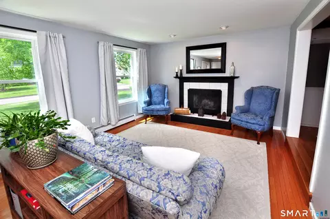 Living - 22 Pebblebrook, Windsor, CT 06095 photo 3 of 4