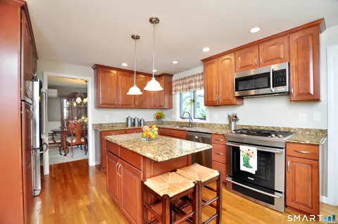 Kitchen - 22 Pebblebrook, Windsor, CT 06095 photo 2 of 4