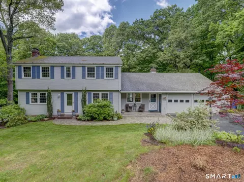 39 Woodhaven Rd, Glastonbury, CT 06033