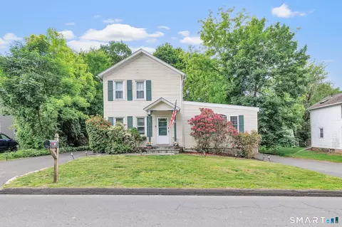 19 Hickok Ave, Bethel, CT 06801