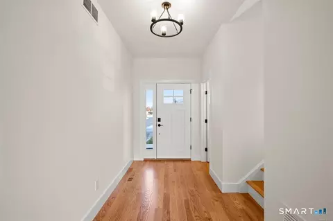 14 Fieldstone Ct #14, Bethel, CT 06801