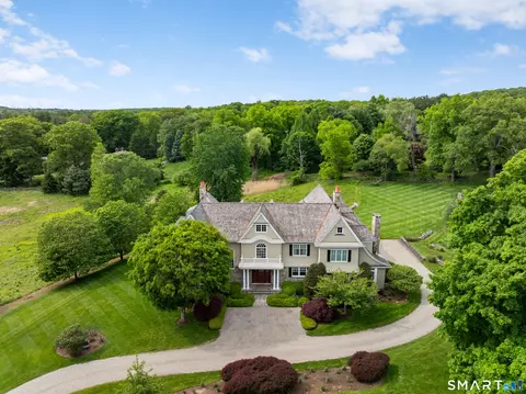 16 Middlebrook Ln, Wilton, CT 06897