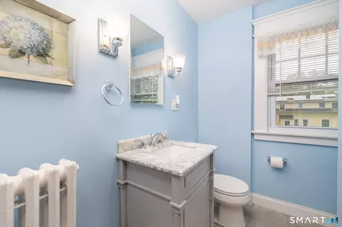 Bath - 47 Harmon St, Hamden, CT 06517 photo 2 of 2