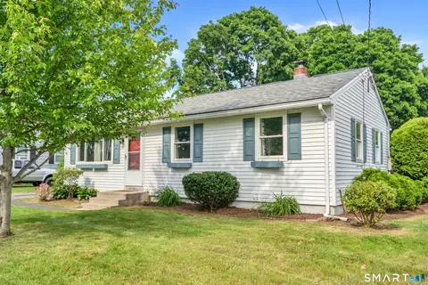 86 Mansfield City Rd, Mansfield, CT 06250
