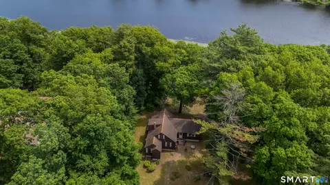 45 Lakeview Blvd, Avon, CT 06001