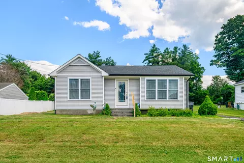2 Penney Ln, New Fairfield, CT 06812