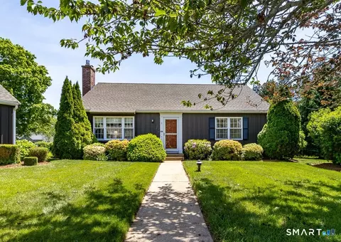 5 Thelbridge St #5, Madison, CT 06443