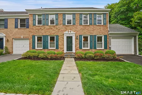 19 Georgetowne N, Greenwich, CT 06831
