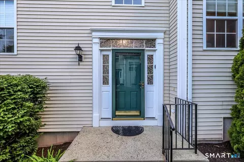 2101 Eaton Ct #2101, Danbury, CT 06811