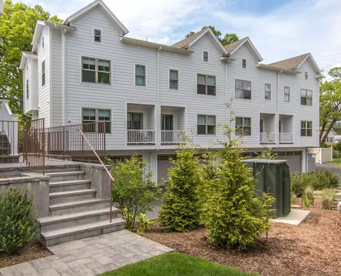 1 Howard Ave #C3, Norwalk, CT 06855