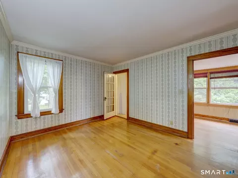 Living - 99 Bellevue St, Willimantic, CT 06226 photo 5 of 5
