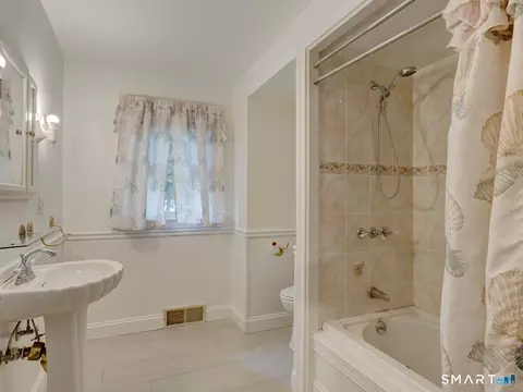 Bath - 99 Bellevue St, Willimantic, CT 06226 photo 1 of 2
