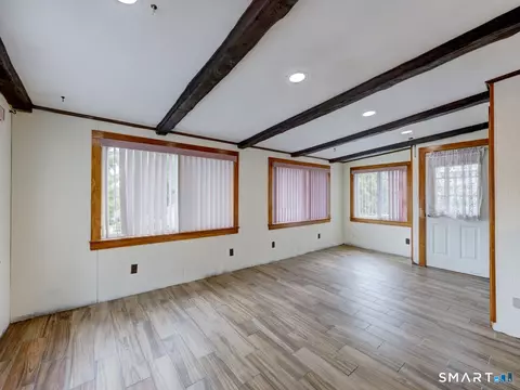 Living - 99 Bellevue St, Willimantic, CT 06226 photo 4 of 5