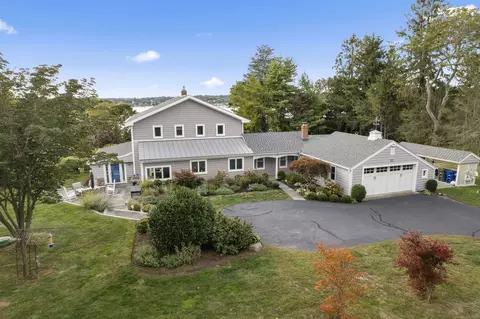 39 Gled Hill St, Mystic, CT 06355
