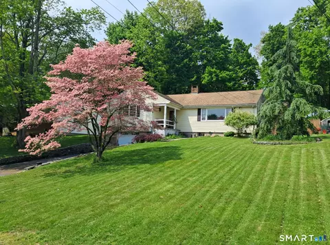 28 Terrace Rd, West Hartford, CT 06107