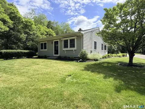 1511 Little Meadow Rd, Guilford, CT 06437
