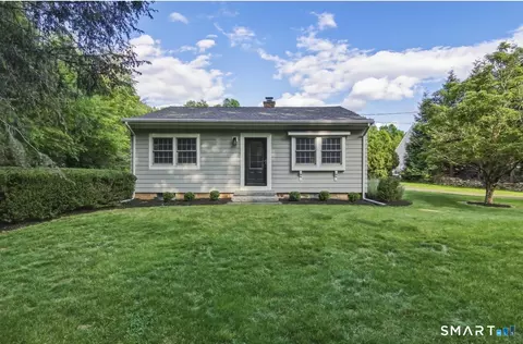 1511 Little Meadow Rd, Guilford, CT 06437