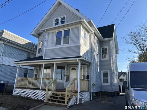 26-28 Hayes St, Bridgeport, CT 06608