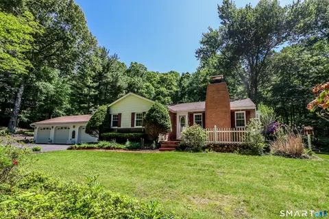 671 Kettletown Rd, Southbury, CT 06488