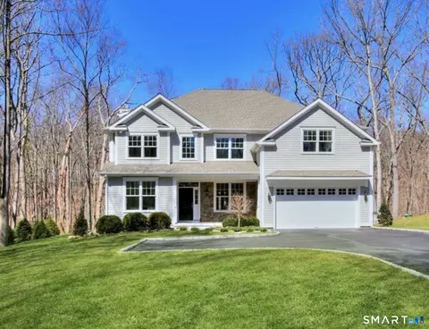 42 Old Hwy, Wilton, CT 06897
