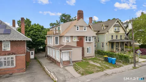 135 Prospect St, Waterbury, CT 06710