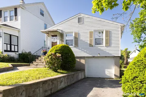 106 Laval St, Waterbury, CT 06706