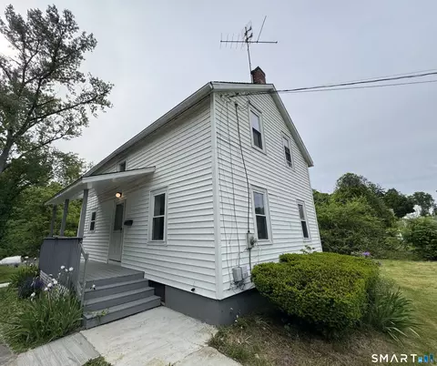 10 Center St, Windsor Locks, CT 06096