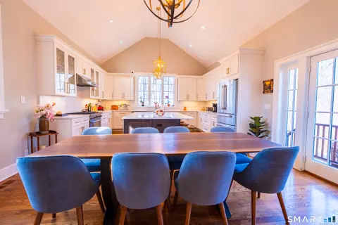 Dining - 471 Newtown Tpke, Redding, CT 06896 photo 1 of 4